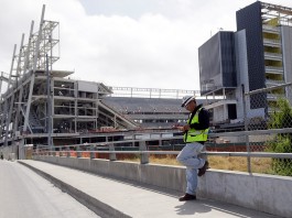 Elevator mechanic killed by counterweight