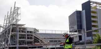 Elevator mechanic killed by counterweight