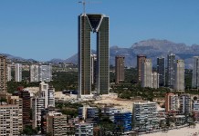 Spanish Builders Forgot to Scale Up Elevators