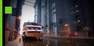 World’s Largest Ship Elevator Opens at Three Gorges Dam
