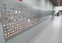 1,000 Buttons Exhibition in Japanese Factory