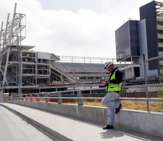 Elevator mechanic killed by counterweight